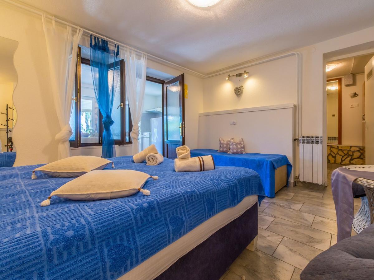 Apartments Susanne Novi Vinodolski Extérieur photo
