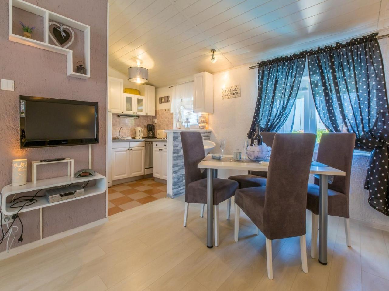 Apartments Susanne Novi Vinodolski Extérieur photo